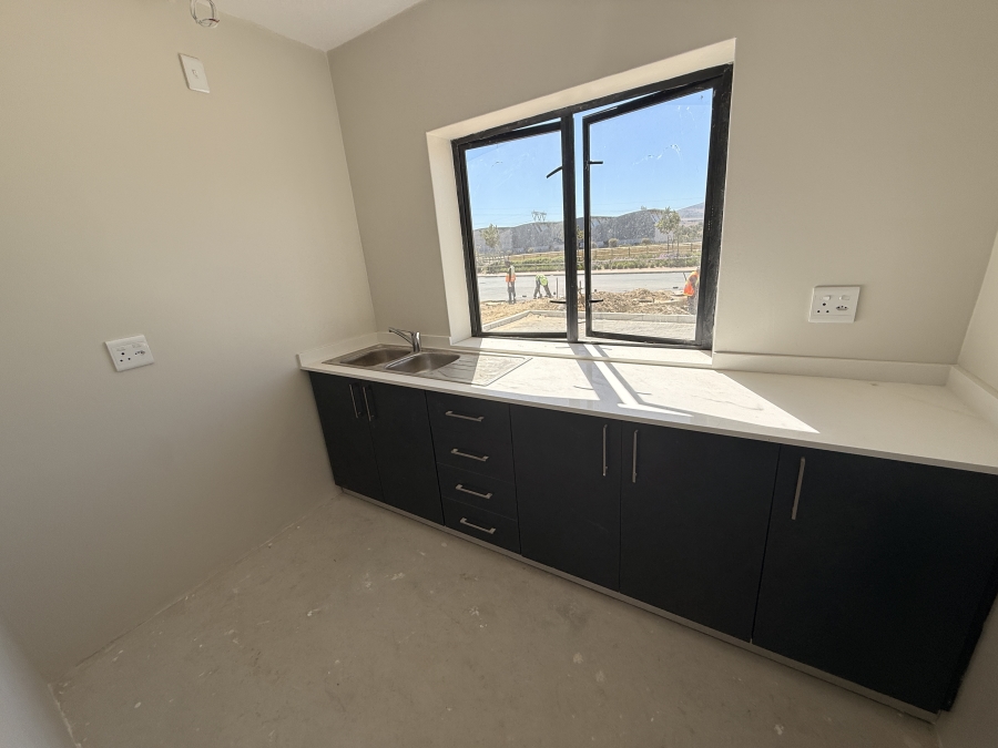 To Let commercial Property for Rent in Rivergate Western Cape